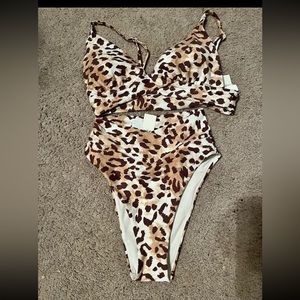 Aerie bathing suit with tags